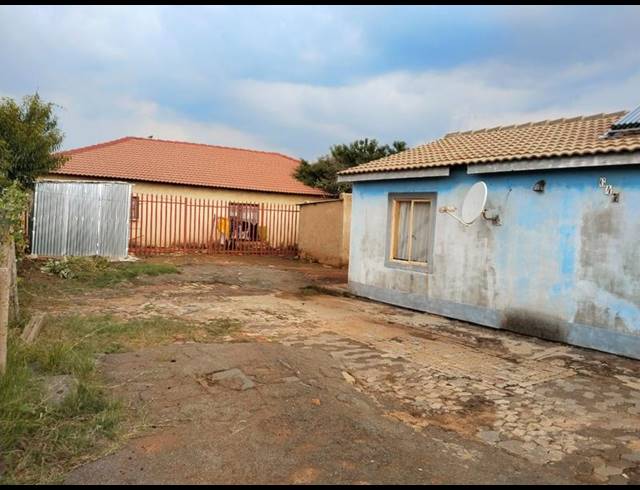 2 BEDROOM HOUSE FOR SALE IN KANANA PARK